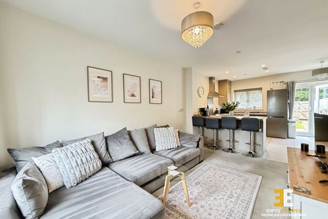 23, Cae Eithin, Abergele photo 2