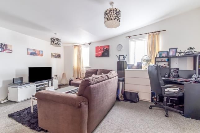 1 Bed Flat For Sale In Kingfisher Meadow Maidstone Kent