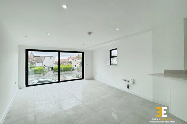 Apartment 4, 57 Marine Drive, Colwyn Bay photo 3