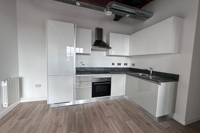 Flat to rent in Meadow Mill, Stockport