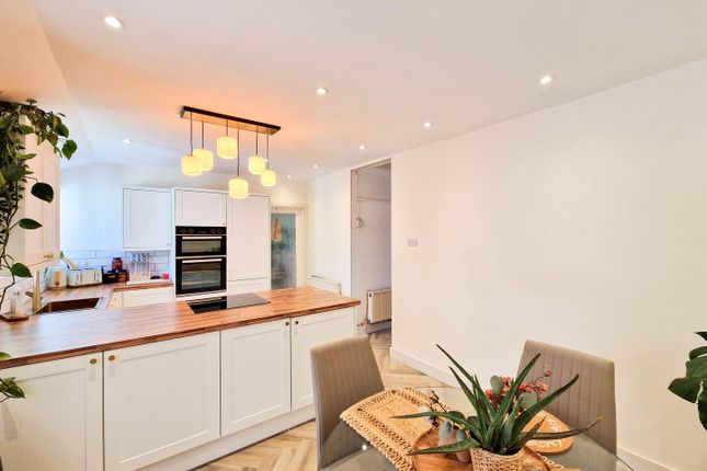 22, Samuel Road, Langdon Hills photo 4