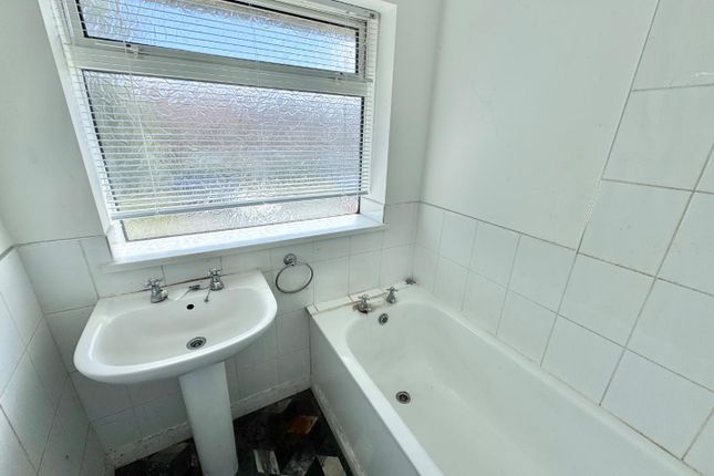 9, Castlereagh Close, Newton Aycliffe photo 4