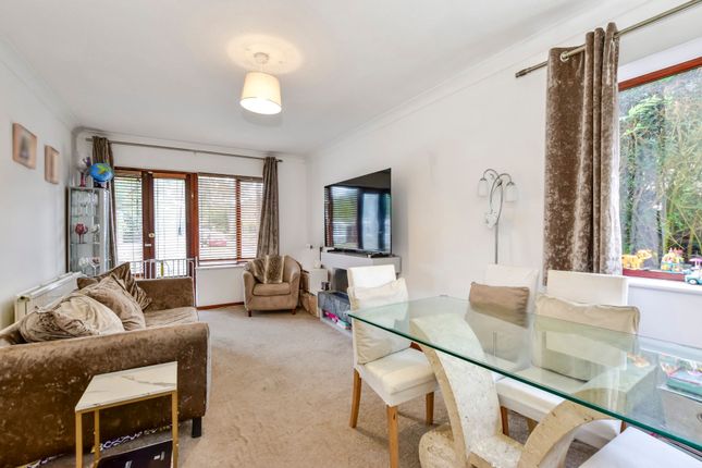Flat 1 The Nap, Langelei Court The Nap, Kings Langley photo 5