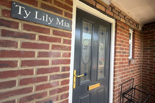 Ty Lilymia, Station Road, Tonypandy photo 2