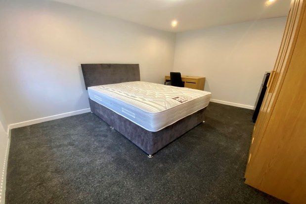 Property to rent in Crescent Range, Manchester