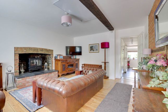 Burwood Cottage, Reading photo 4