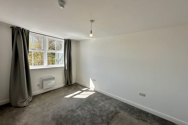 Flat 9, Barnoldswick photo 3