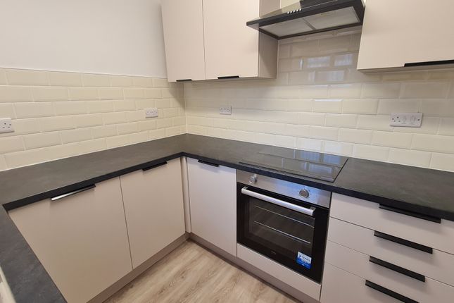 60c, Cedar Walk, PONTEFRACT photo 3
