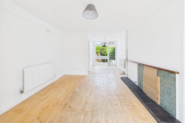 23 Manhattan Drive, Cambridge photo 2