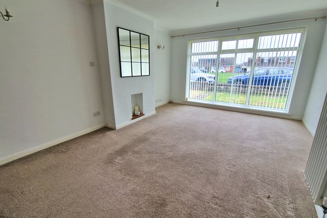 16, BREDENBURY GARDENS, PORTHCAWL photo 3