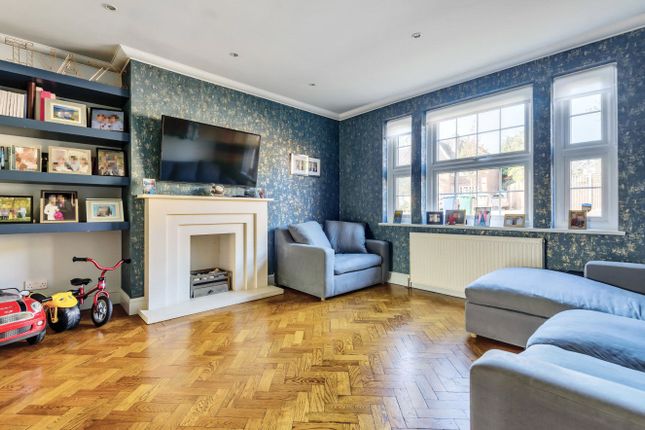 27, Southway, London photo 3