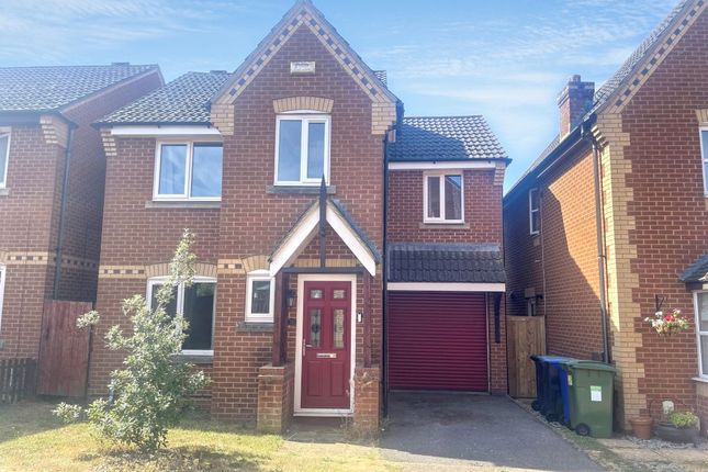3-bed house on 38, Hanover Drive, Brackley, £170,000