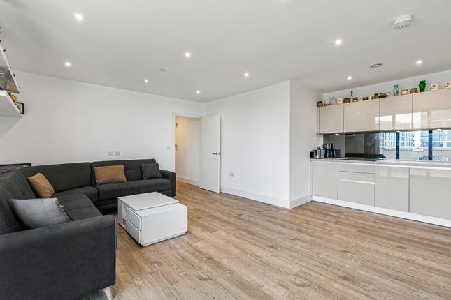 Flat 60, Epsom House, 2, Fairfield Avenue, Surrey photo 4