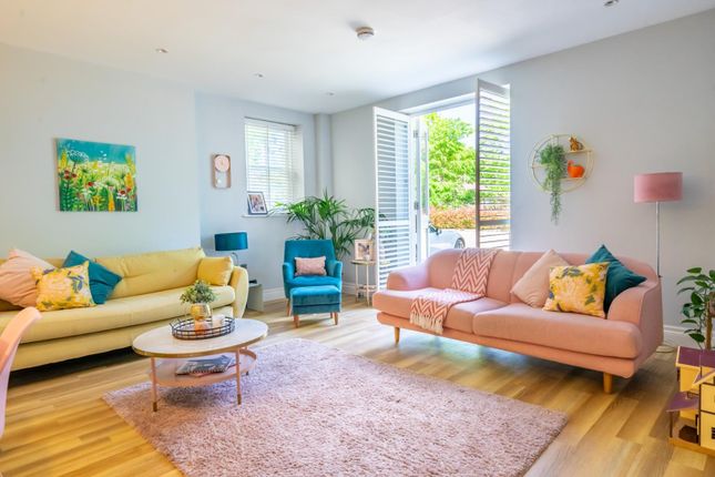 Flat for sale in Kirk House, Mill Mount, York