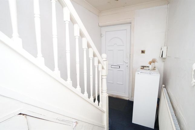 67, Lodore Road, Bradford photo 5