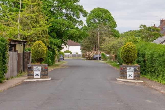 Lavengro,, Castle Drive, Surrey photo 4
