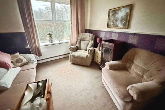 10, West View, Caerphilly photo 3