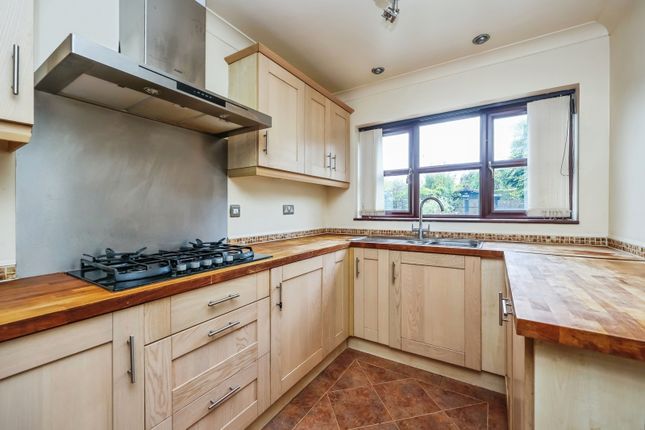 34, Hayden Lane, Nottingham photo 2