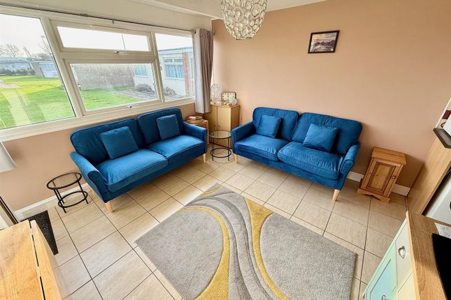 392 California Sands, California Road, Great Yarmouth photo 4