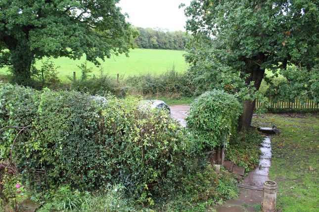 Cottage for sale in Watnall, Nottingham, Nottinghamshire.