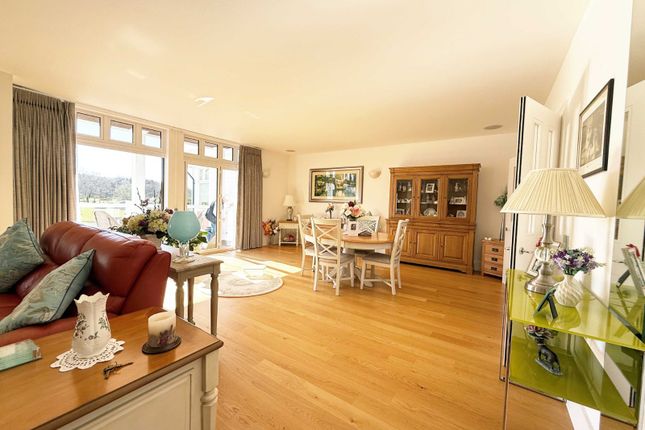 10, Rougemont, West Malling photo 4