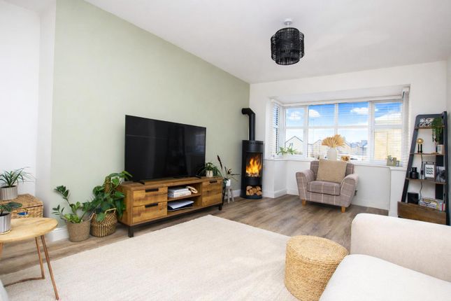 2, Curlew Grove, Darwen photo 3