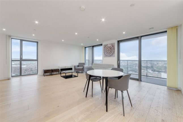 Flat for sale in Heritage Tower, 118 East Ferry Road