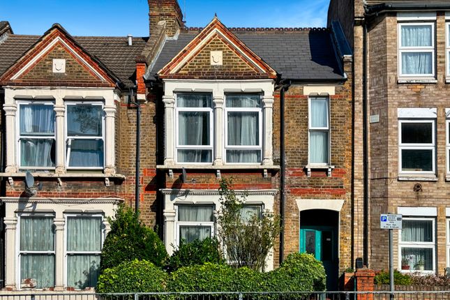 Thumbnail Property to rent in Manor Park Road, London