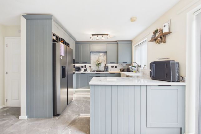 6, Nuthatch Crescent, shropshire photo 2