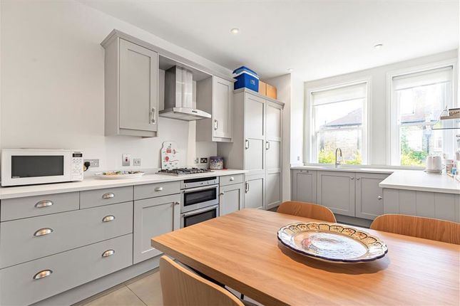15, Castelnau Gardens, London photo 4