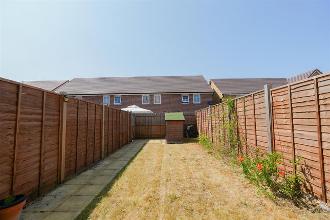 8, Falconer Road, Red Lodge photo 3