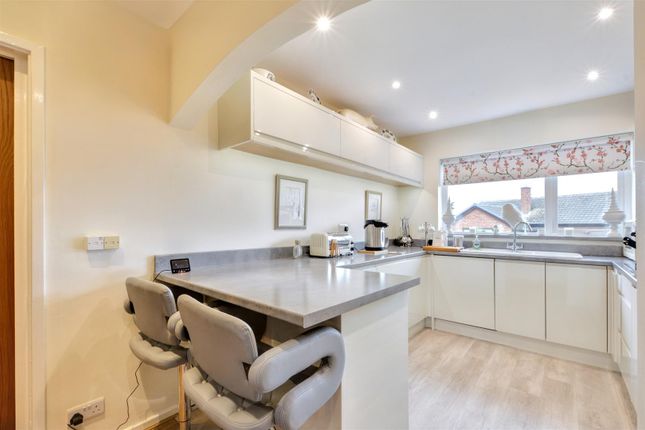 20, Ellerslie Grove, Nottingham photo 2