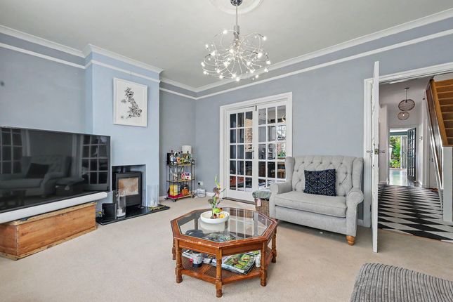 22, Tamworth Road, Hertford photo 4