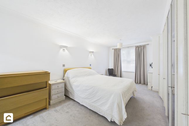 Flat 2, Hunters Lodge, 40 St Johns Road, Eastbourne photo 4