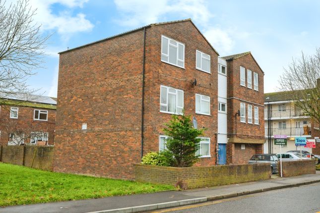 1-bed flat on 9, Hotspur Road, Northolt, £225,000