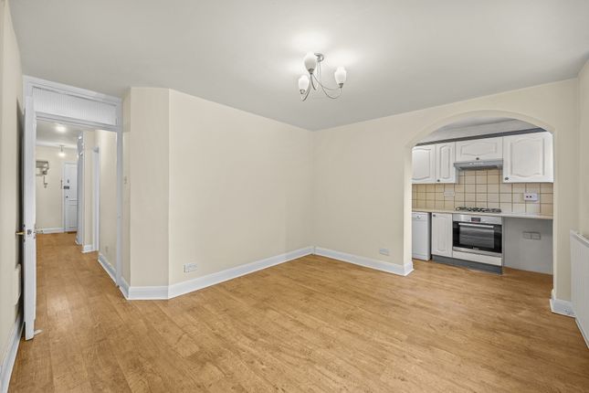 16, Flat 2,, Wallbutton Road, London photo 4