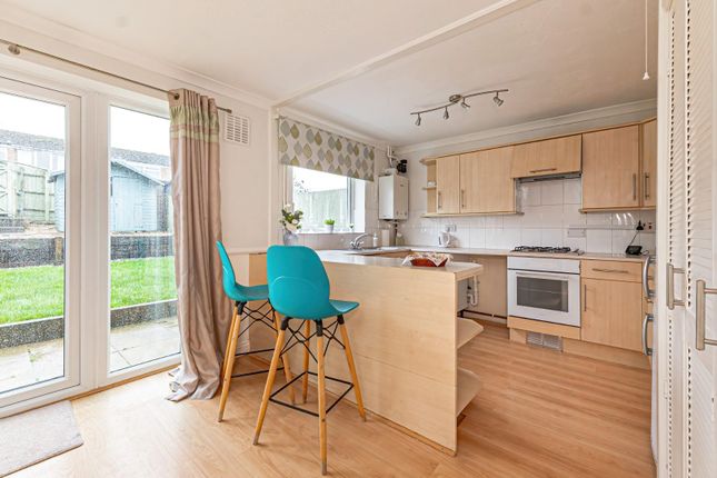 4, Elizabeth Drive, Tring photo 4