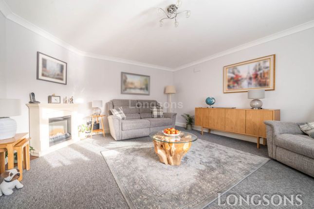 10, Rollesby Avenue, Swaffham photo 4