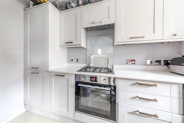 47, Eyston Drive, Surrey photo 2