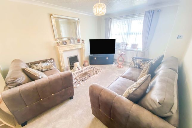 Thumbnail Detached house for sale in Tanglewood, Leeds