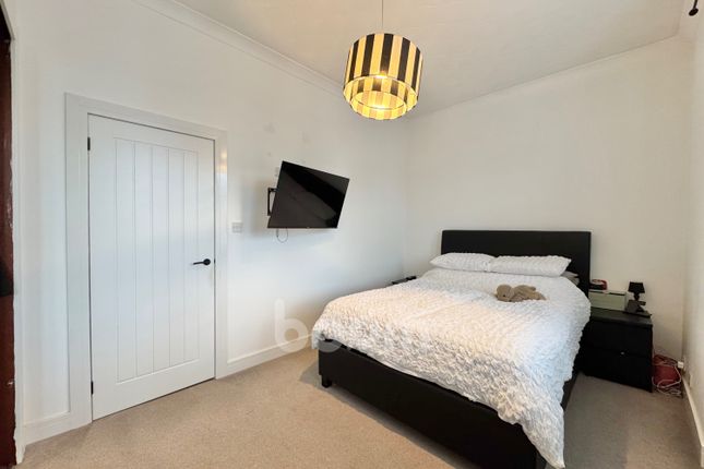 1, Stoneyholm Road, Kilbirnie photo 4