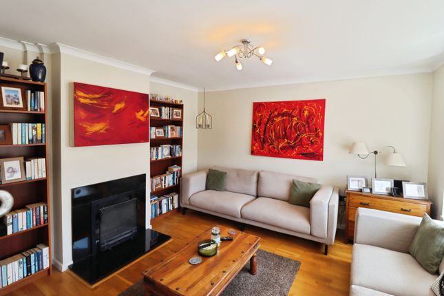 76, Freshfields, Newmarket photo 2