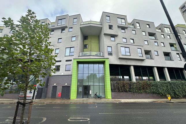 2-bed flat on 393, Rotherhithe New Road, London, £310,000