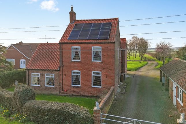 Seven Acres, Ferry Road, Barrow-Upon-Humber photo 4