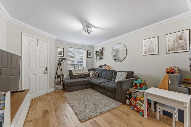 12, Cytringan Close, Kettering photo 3