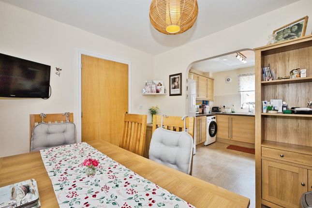 125, Kingswood Road, Crewkerne photo 4