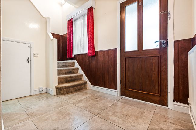 29, Ingarsby Drive, Leicester photo 5