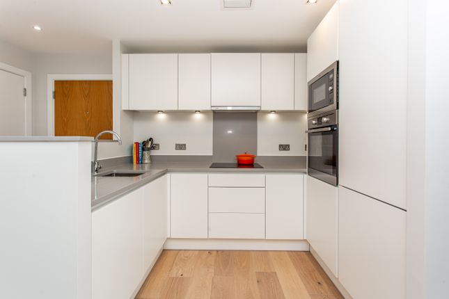 Flat for sale in Palmers Road, London