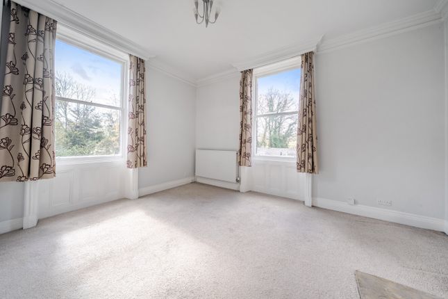 Flat D, 2, Park Villas, Leeds photo 3