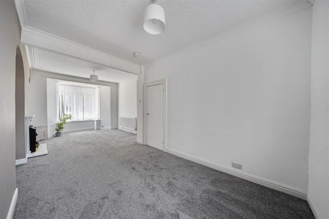 101, Ravenhill Road, Swansea photo 4